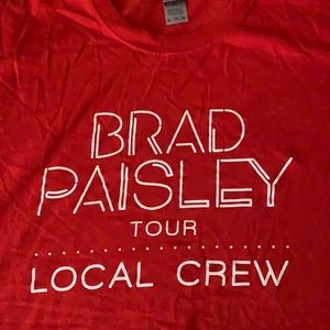 Brad Paisley tour Local Crew t shirt size XL Gildan heavy cotton